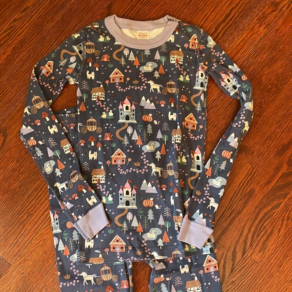 Hanna Andersson PJs long sleeve top and bottom fairytale set Size 150cm (12)